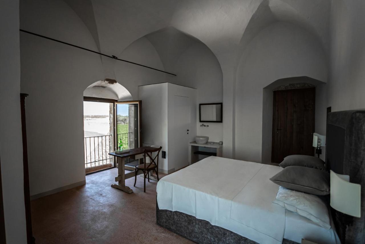 Masseria Torleanzi Wine Relais San Pietro Vernotico Ngoại thất bức ảnh