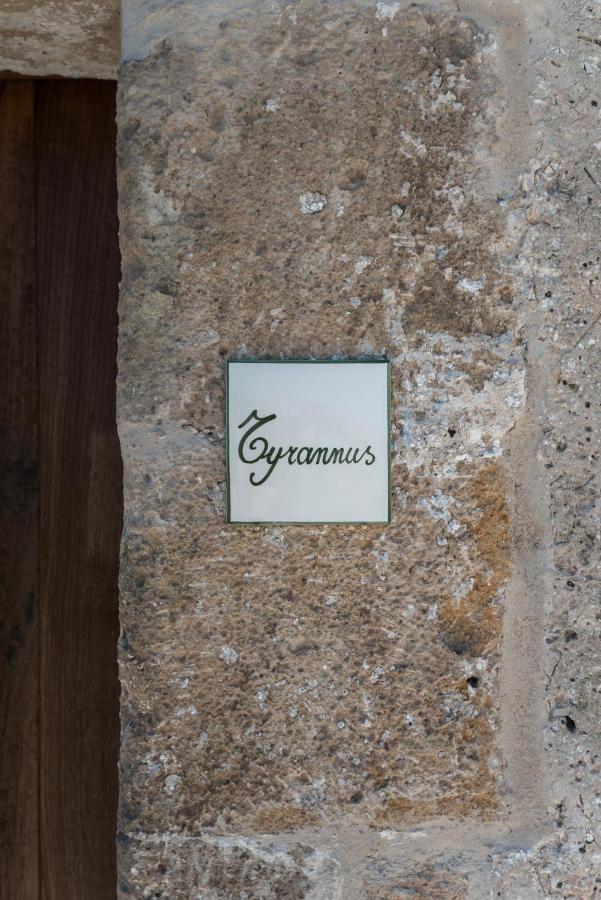 Masseria Torleanzi Wine Relais San Pietro Vernotico Ngoại thất bức ảnh